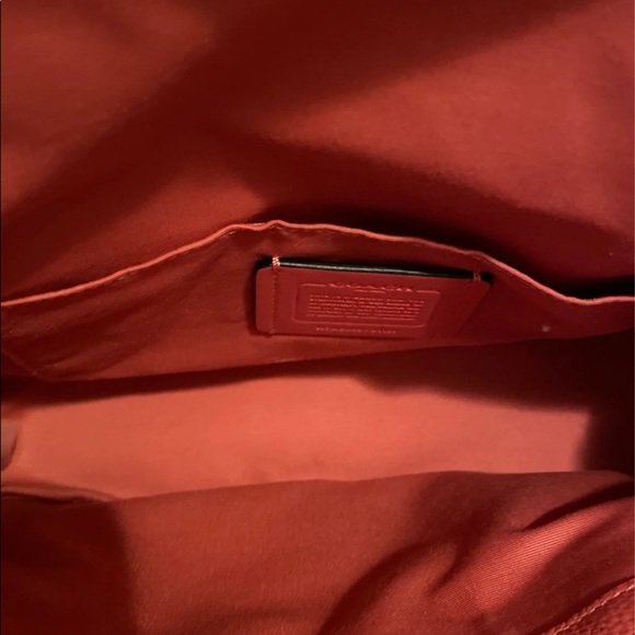 Coach - Picture 5 of 7